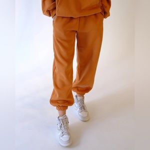 NWT The Happy Camp3r Sweatpants in Cider (Sold out online)